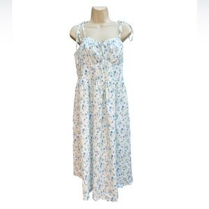 SHEIN Mod Plus Size Curve 1XL
Blue Floral Sundress‎ Boho Front Tie Corset Dress